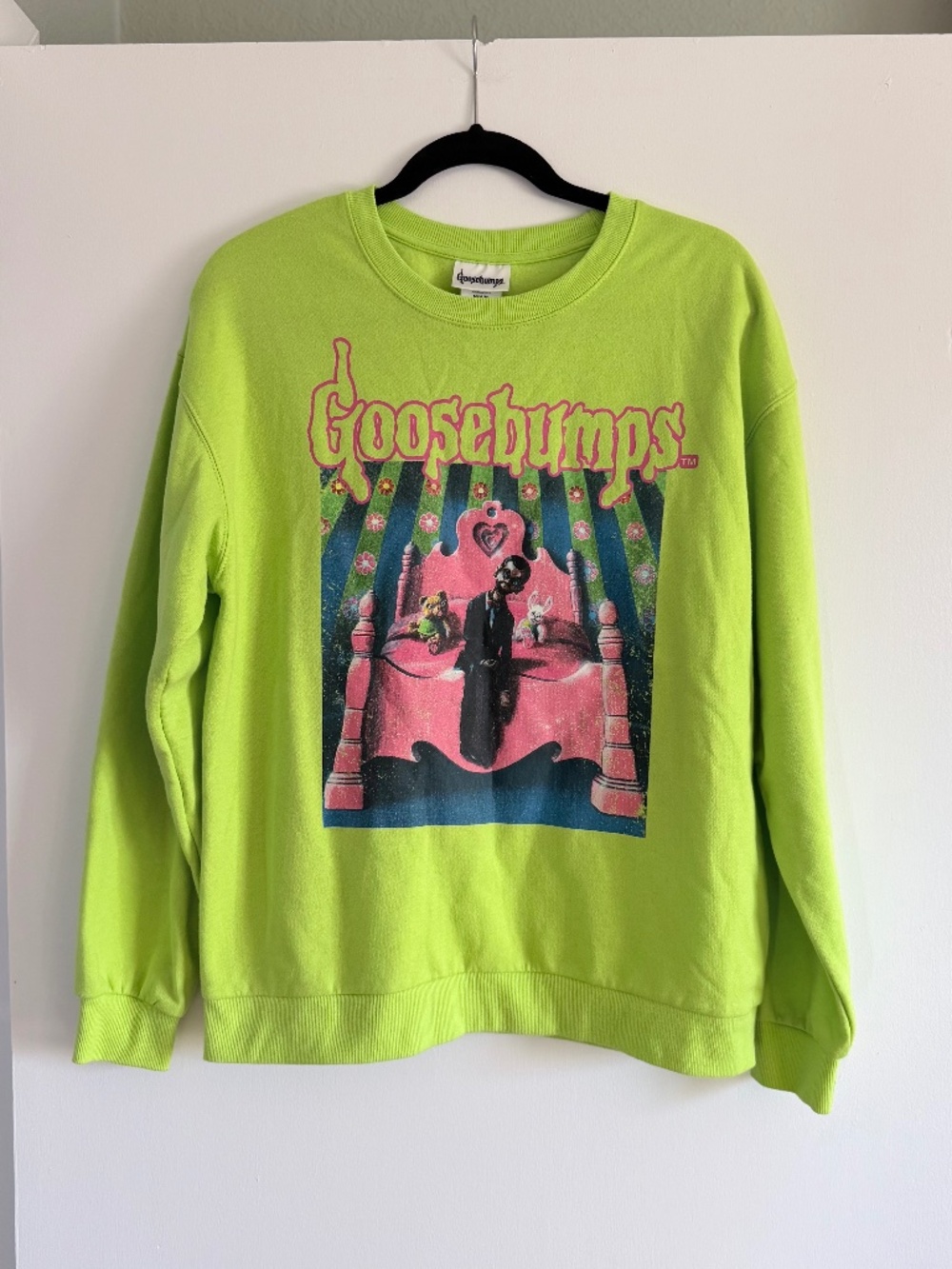 Goosebumps Slappy Neon Green Graphic Crewneck Sweatshirt Halloween Horror Medium